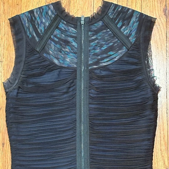 BCBG Mini Dress - Size XS - Picture 4 of 6